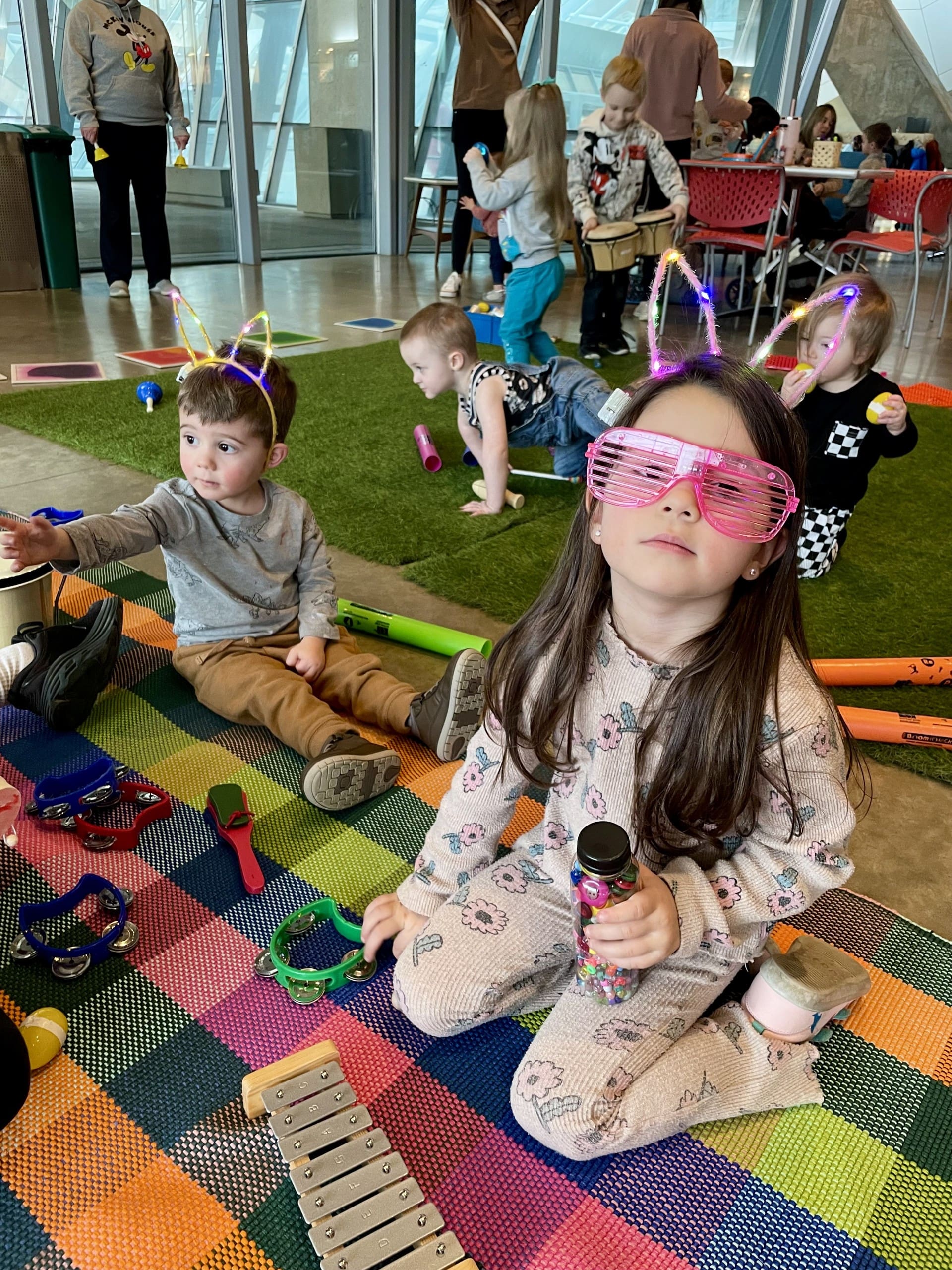 Kids in the Akron Art Museum